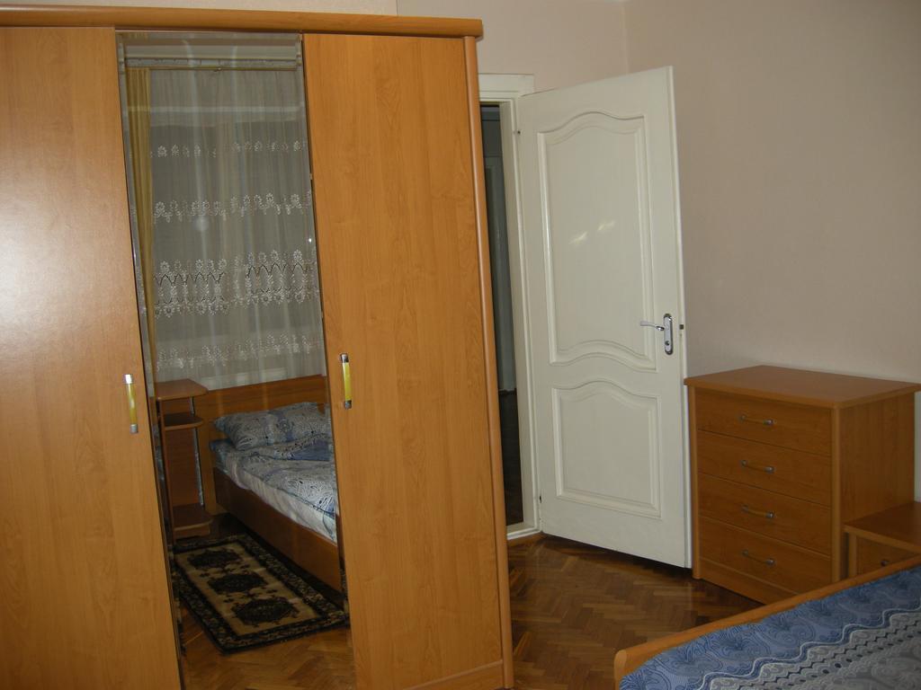 Apartament In Chirie Chisinau Luaran gambar